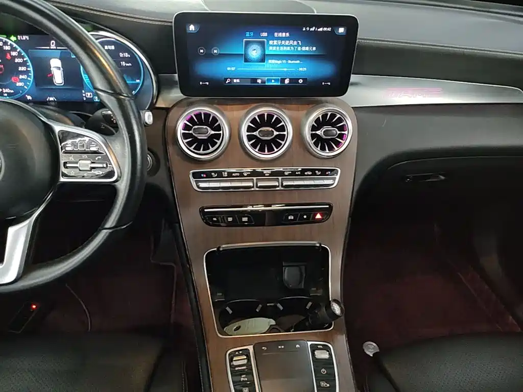 Mercedes-Benz GLC 2021 GLC 300 L 4MATIC Sporty фото 13