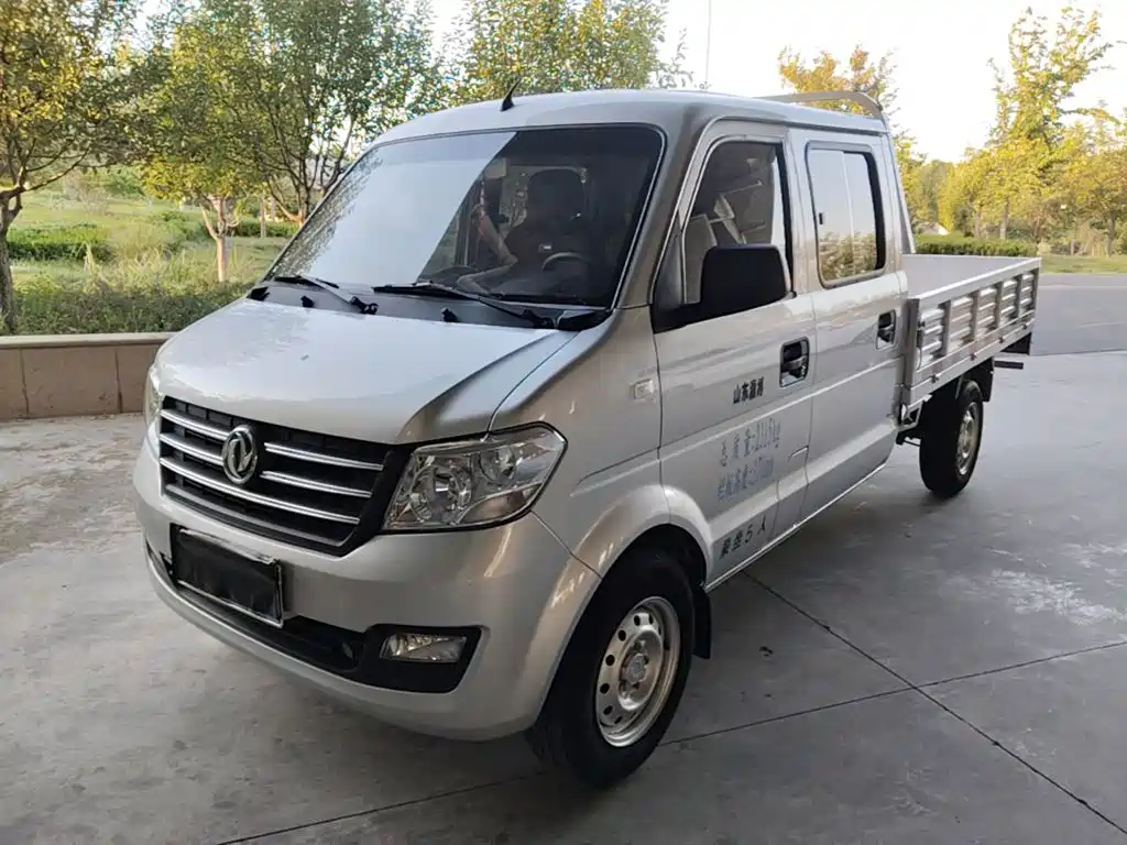 صورة 1 - Dongfeng Xiaokang DFSK C32