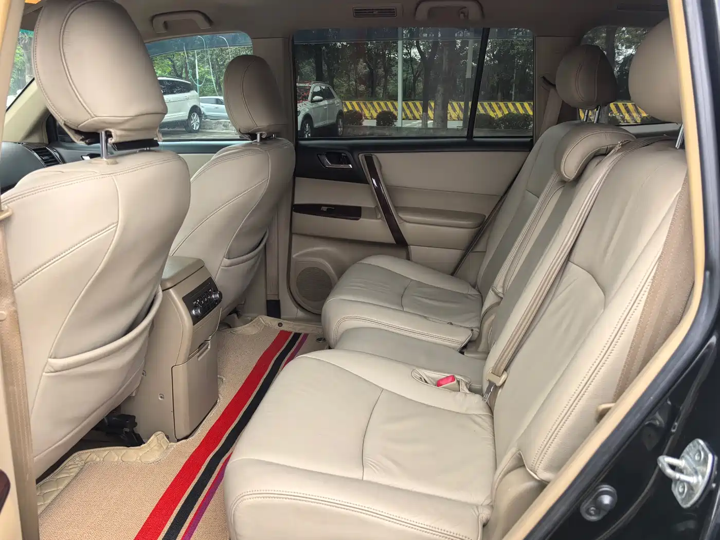 Toyota Highlander 2012 2.7L 2WD 7-Seat Elite фото 5
