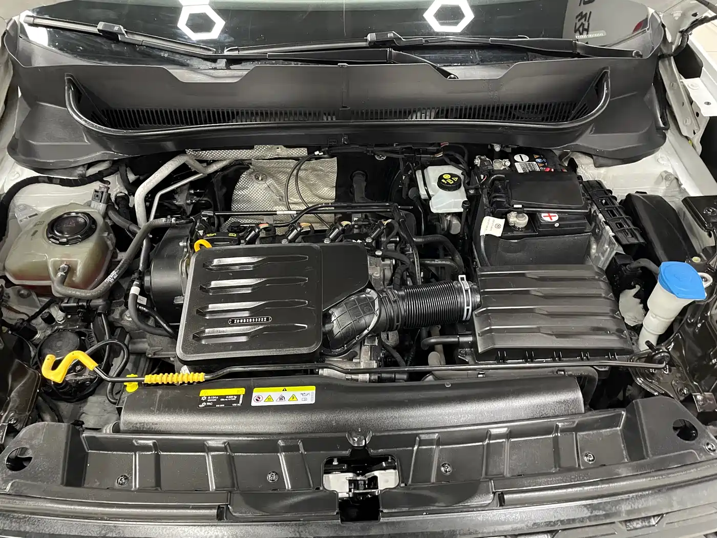 VOLKSWAGEN EXPLORING THE SHADOW