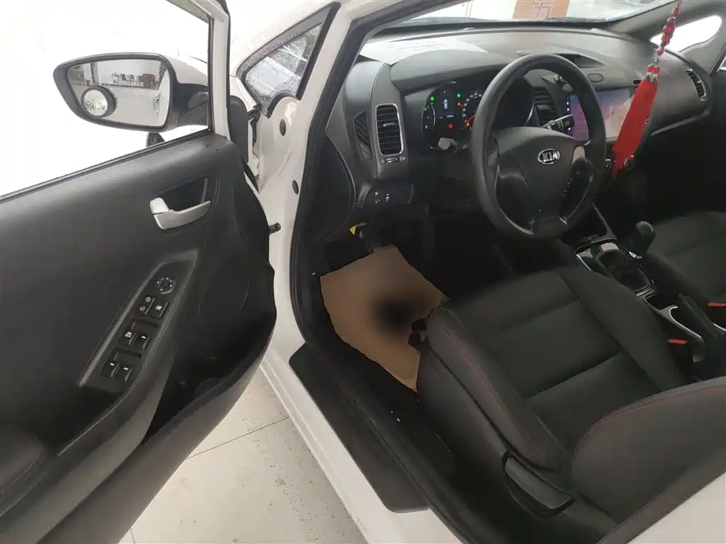 Kia K3 2016 1.6L Manual GL фото 12