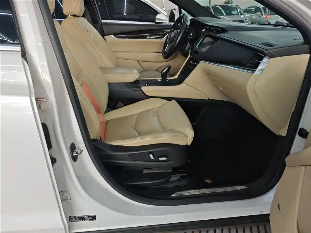 Cadillac XT5 2016 25T Technology Model фото 25