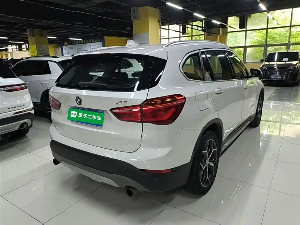 BMW X1 2016 xDrive20Li Luxury Model фото 7