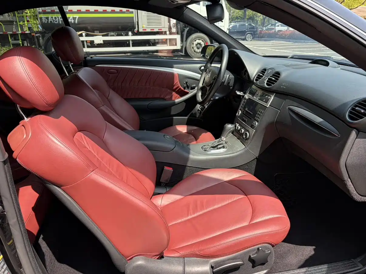 Mercedes-Benz CLK-Class 2006 CLK 280 Coupe фото 20