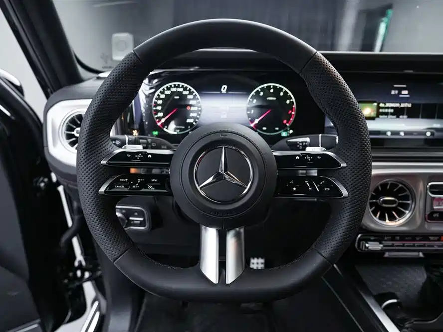 Mercedes-Benz G-Class 2026 Model G 500 фото 15