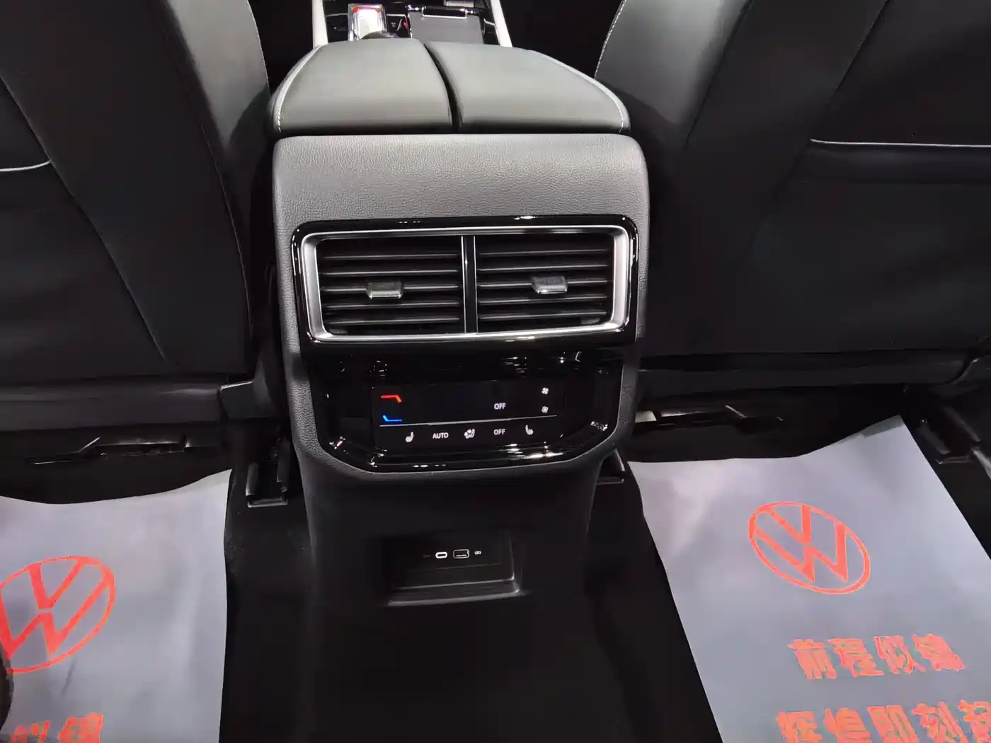 Volkswagen Teramont 2024 380TSI 4WD Prestige Luxury Edition фото 15