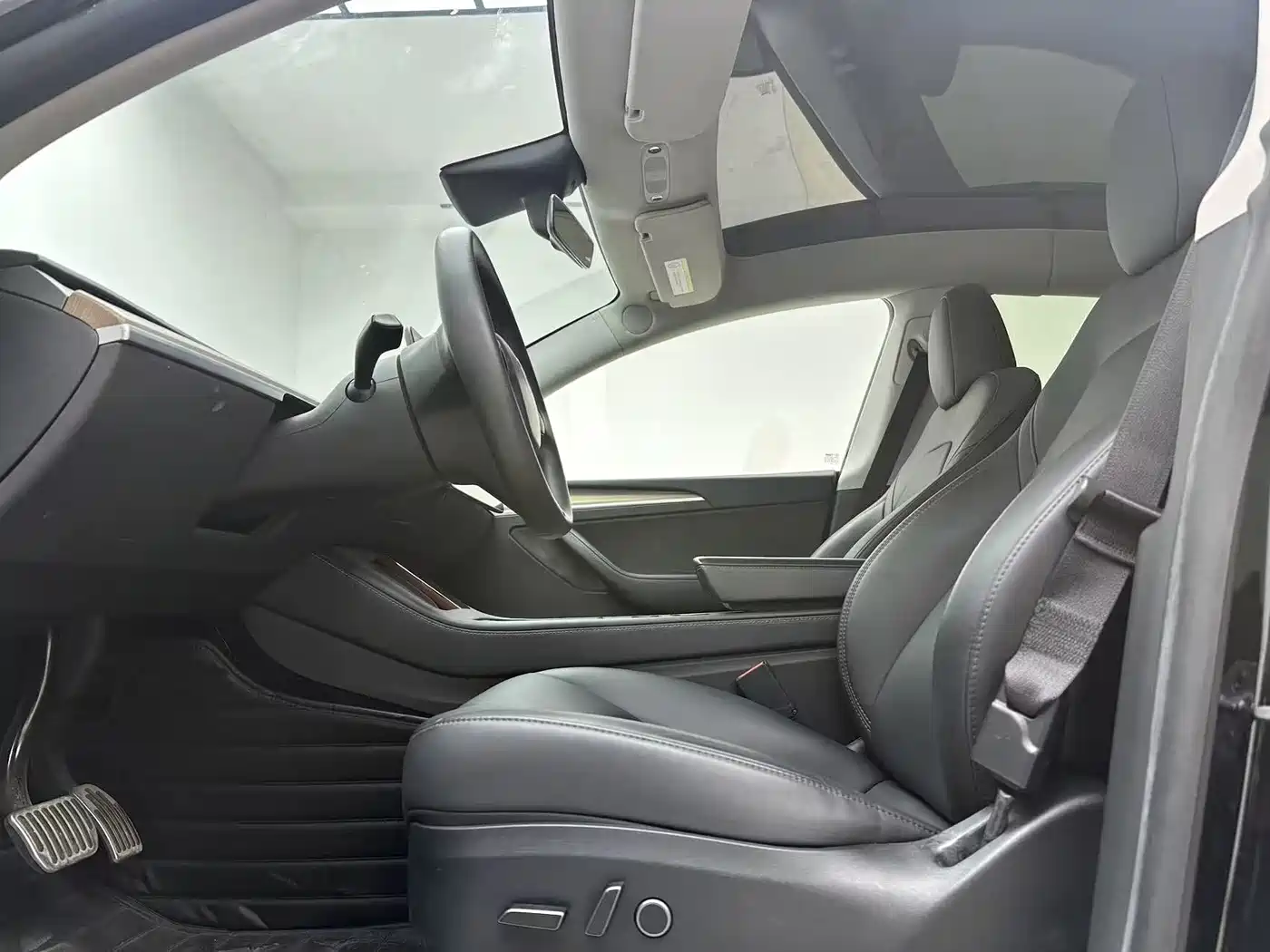 Tesla Model Y 2023 Rear-Wheel Drive Edition фото 7