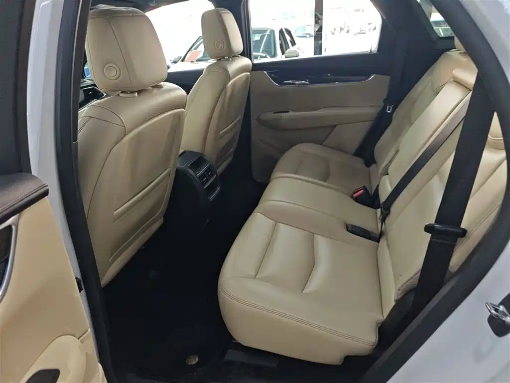 Cadillac XT5 2016 25T Technology Model фото 17