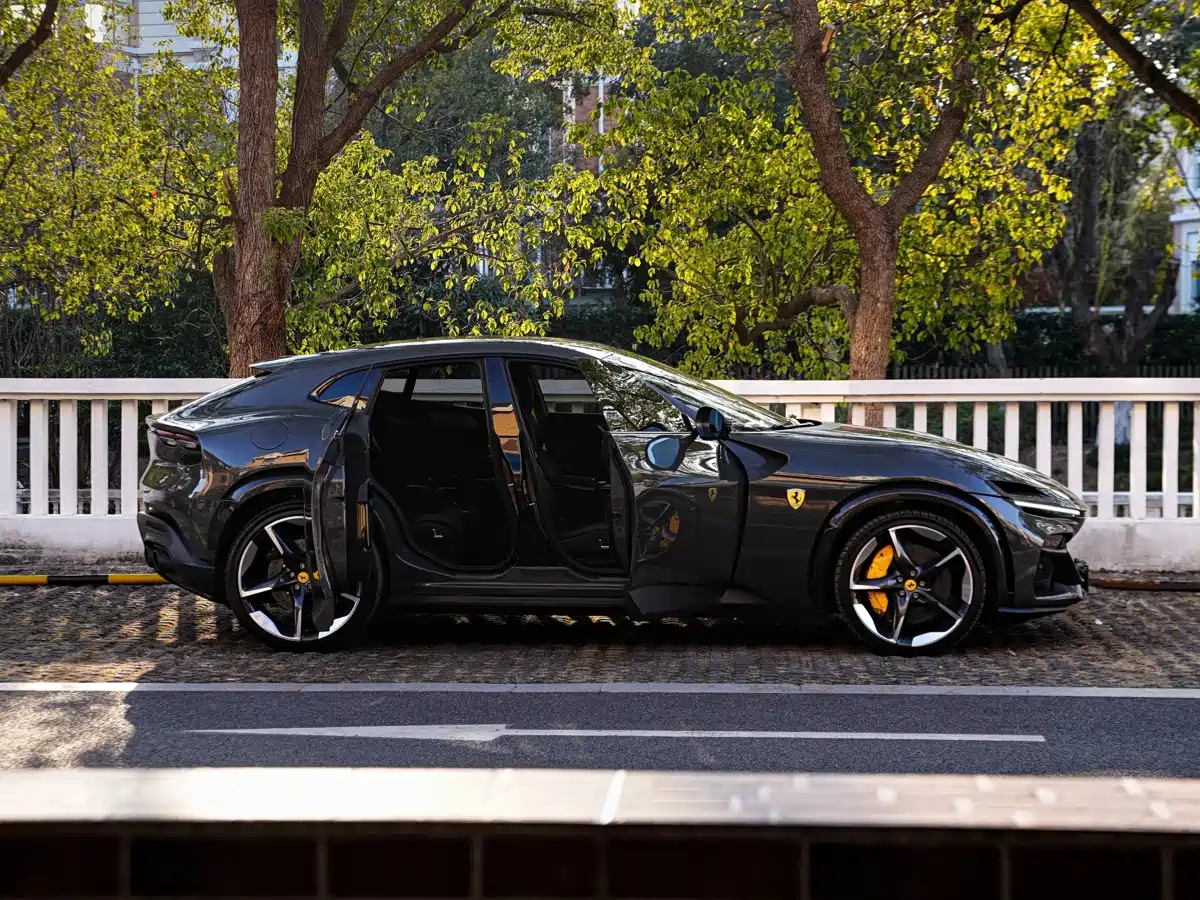 Ferrari Purosangue 2025 2023 6.5L V12