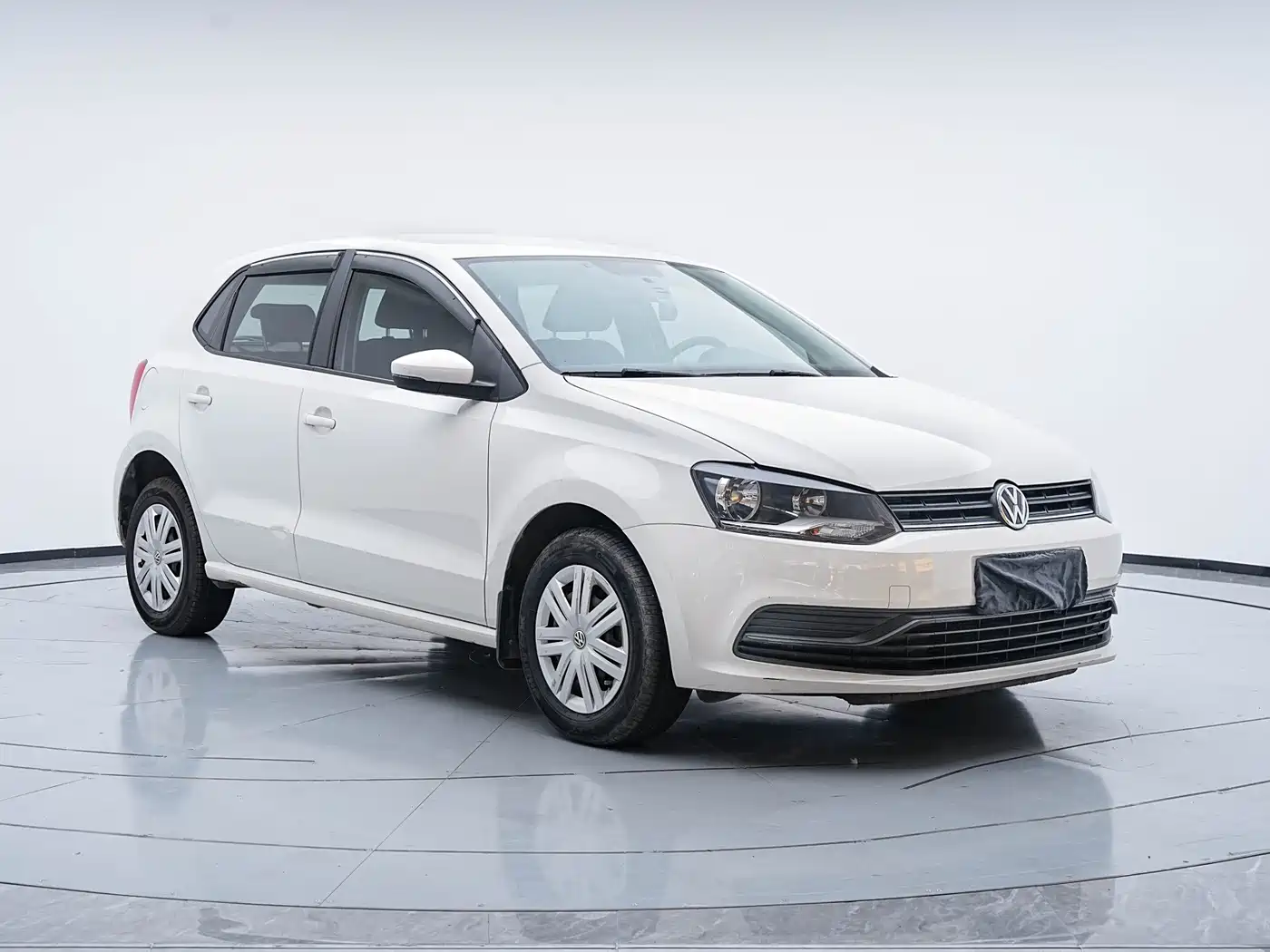 Volkswagen Polo 2016 1.4L Manual Trend фото 3
