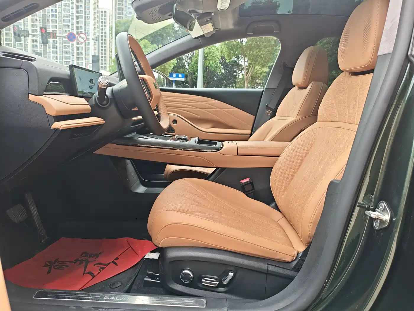 Geely Galaxy Galaxy Xingyao 8 2025 130km EM-P Starship Edition фото 14