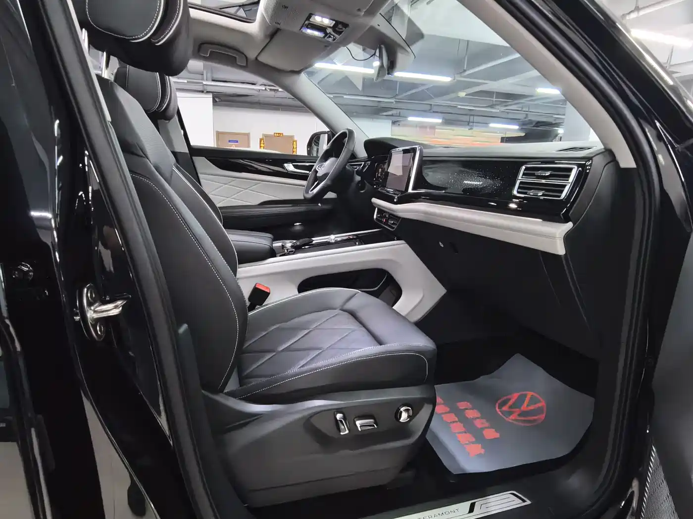 Volkswagen Teramont 2024 380TSI 4WD Prestige Luxury Edition фото 26