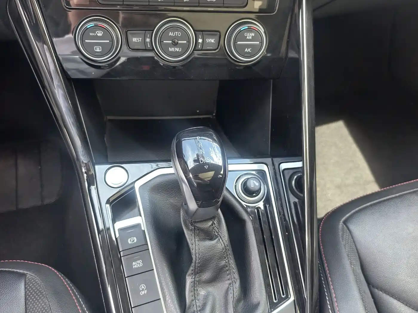 Volkswagen Tayron 2019 330TSI 2WD Luxury China VI фото 14
