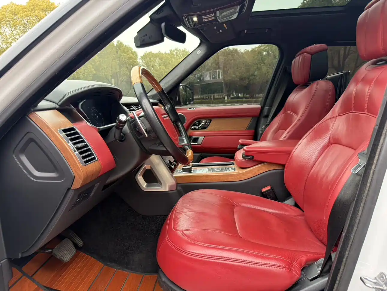 Land Rover Range Rover 2019 3.0 SC V6 Prestige Genesis Extended Edition фото 3
