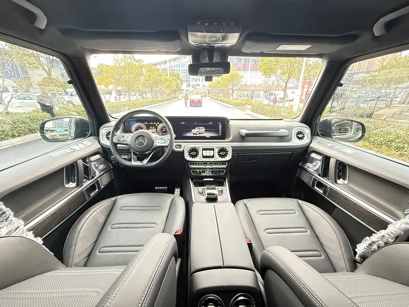 Mercedes-Benz G-Class 2024 G 500 фото 7