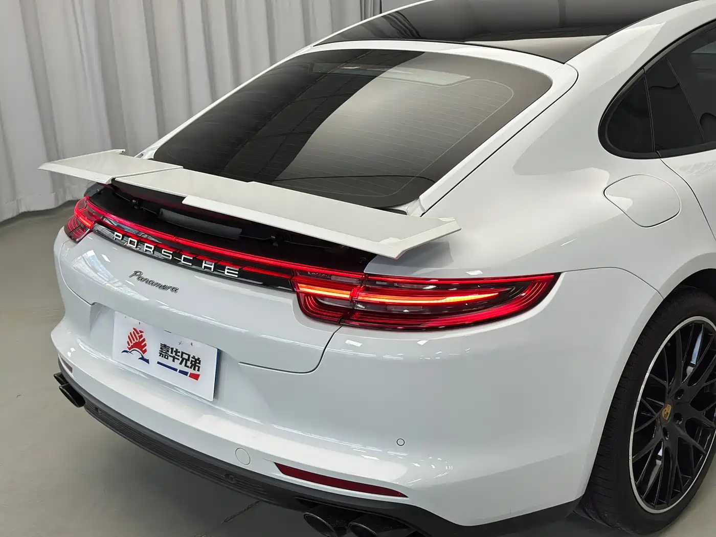 Porsche Panamera 2017 Panamera 3.0T фото 17