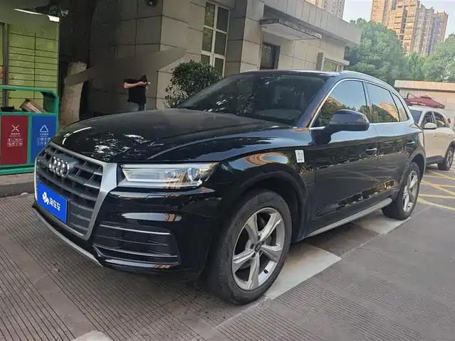 Audi Q5L 2020 Facelift 40 TFSI Honor Progressive