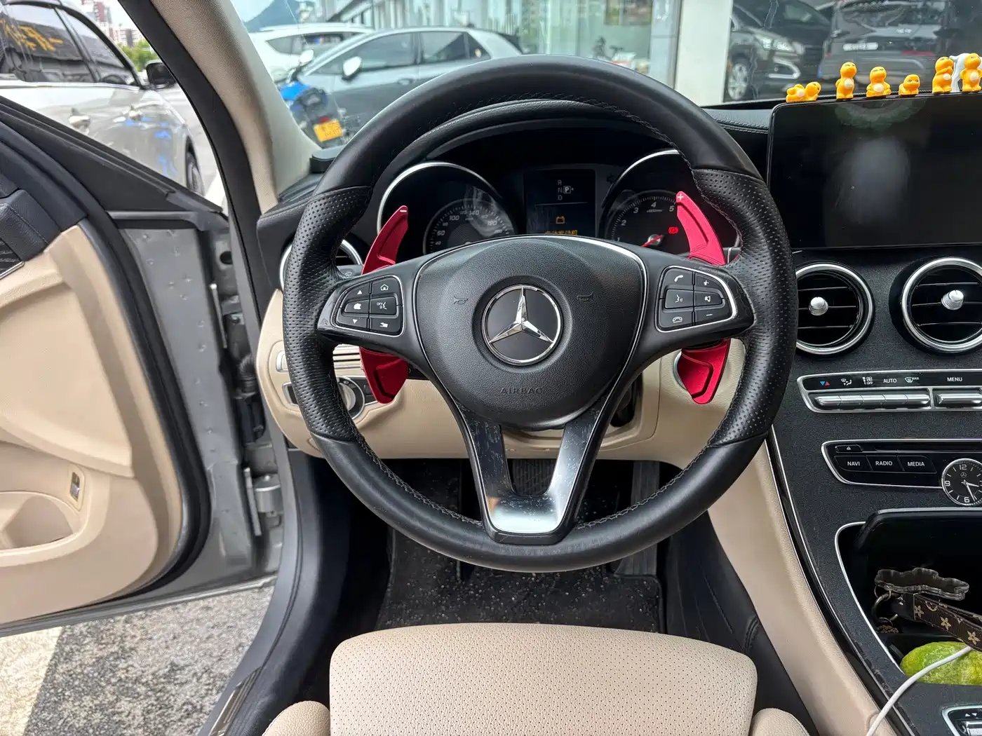 Photo 9 - Mercedes-Benz C-Class