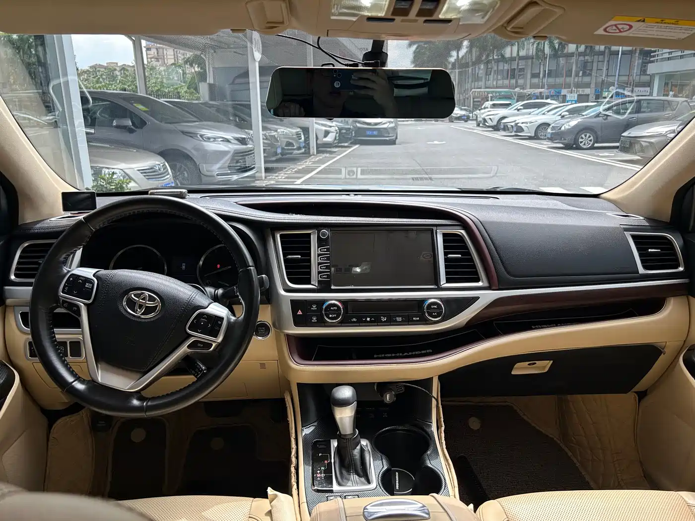 Toyota Highlander 2015 2.0T AWD Luxury Edition 7-seater фото 9