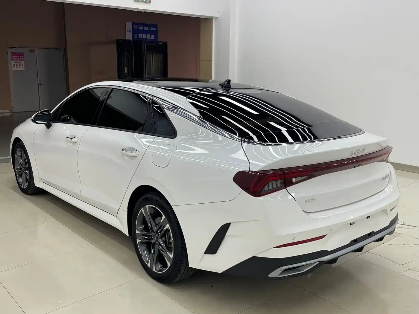 Kia K5 2021 270T CVVD Renewal Edition фото 4