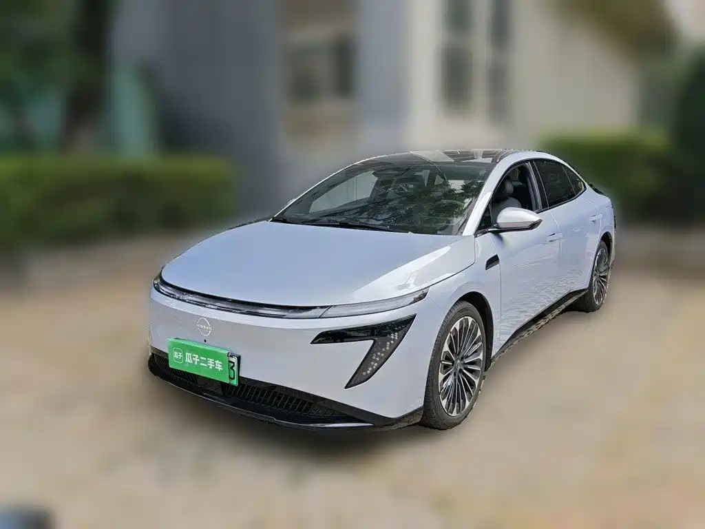 Photo 1 - Nissan N7