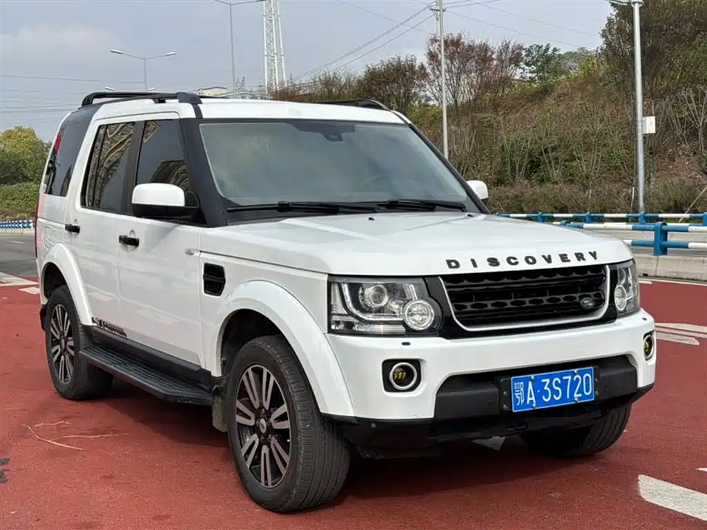 Land Rover Discovery 2011 3.0 SDV6 HSE Diesel фото 3