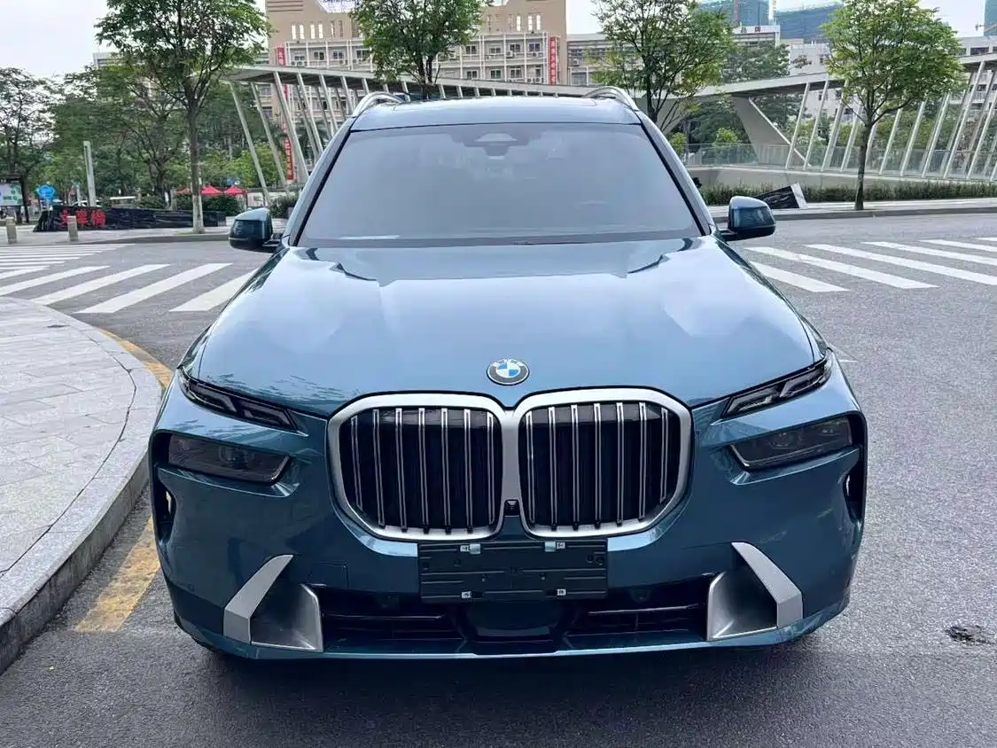 BMW X7 2023 xDrive40i Exclusive Luxury Package фото 3