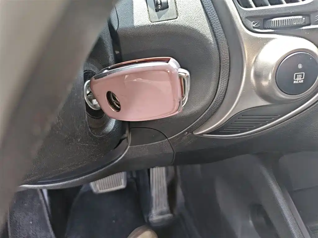 Hyundai Beijing Hyundai ix35 2013 2.0L Automatic 2WD Comfort GL China IV фото 9