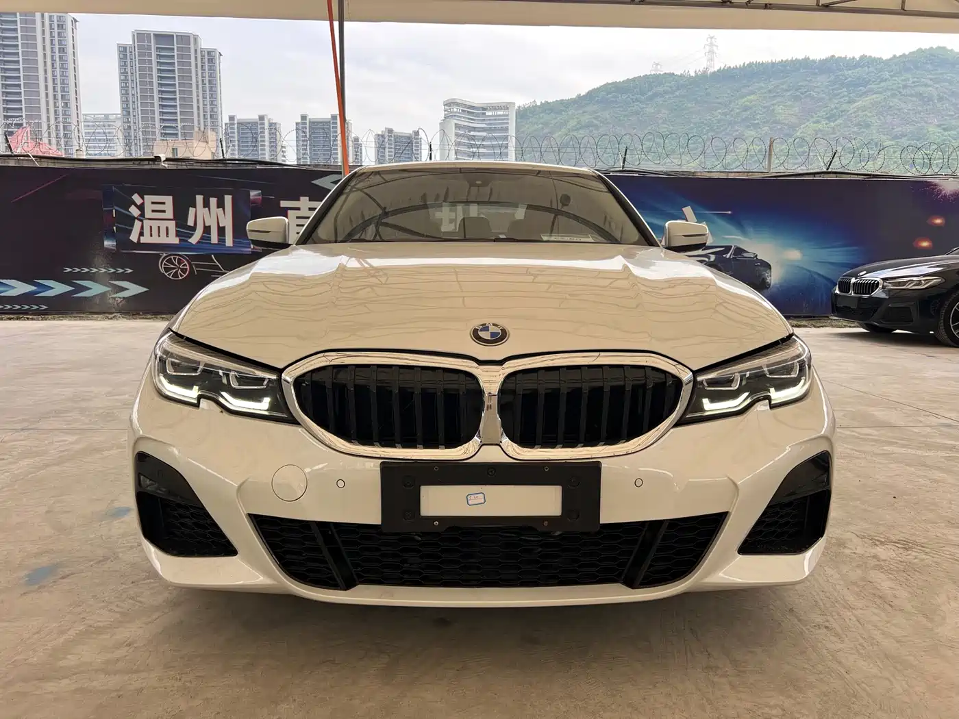 BMW 3 Series 2022 320Li M Sport Package фото 2