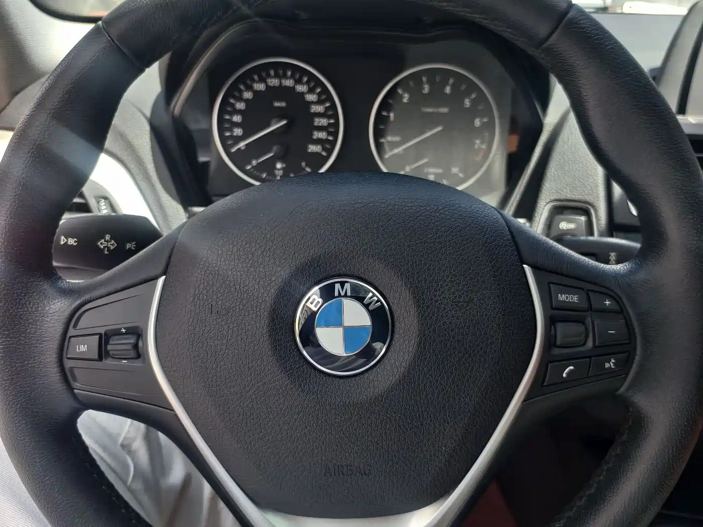BMW 1 Series (Import) 2015 120i Leading фото 13