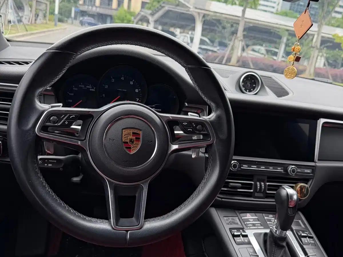 Porsche Macan 2021 Macan 2.0T фото 19