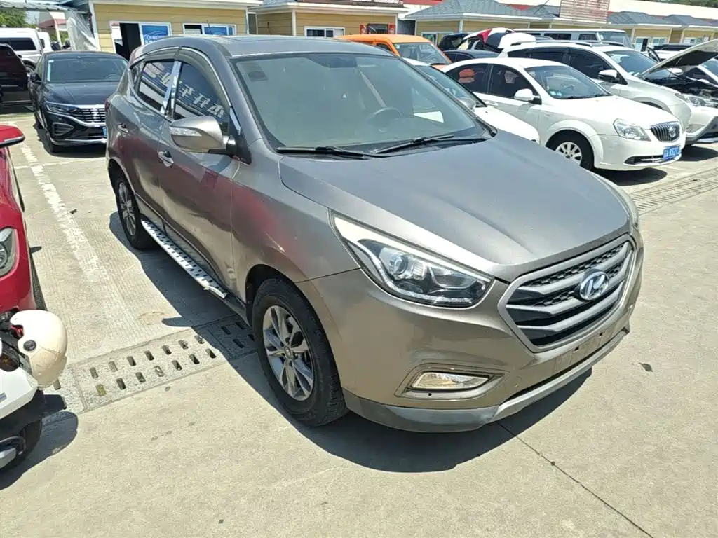 Hyundai Beijing Hyundai ix35 2013 2.0L Automatic 2WD Comfort GL China IV фото 4