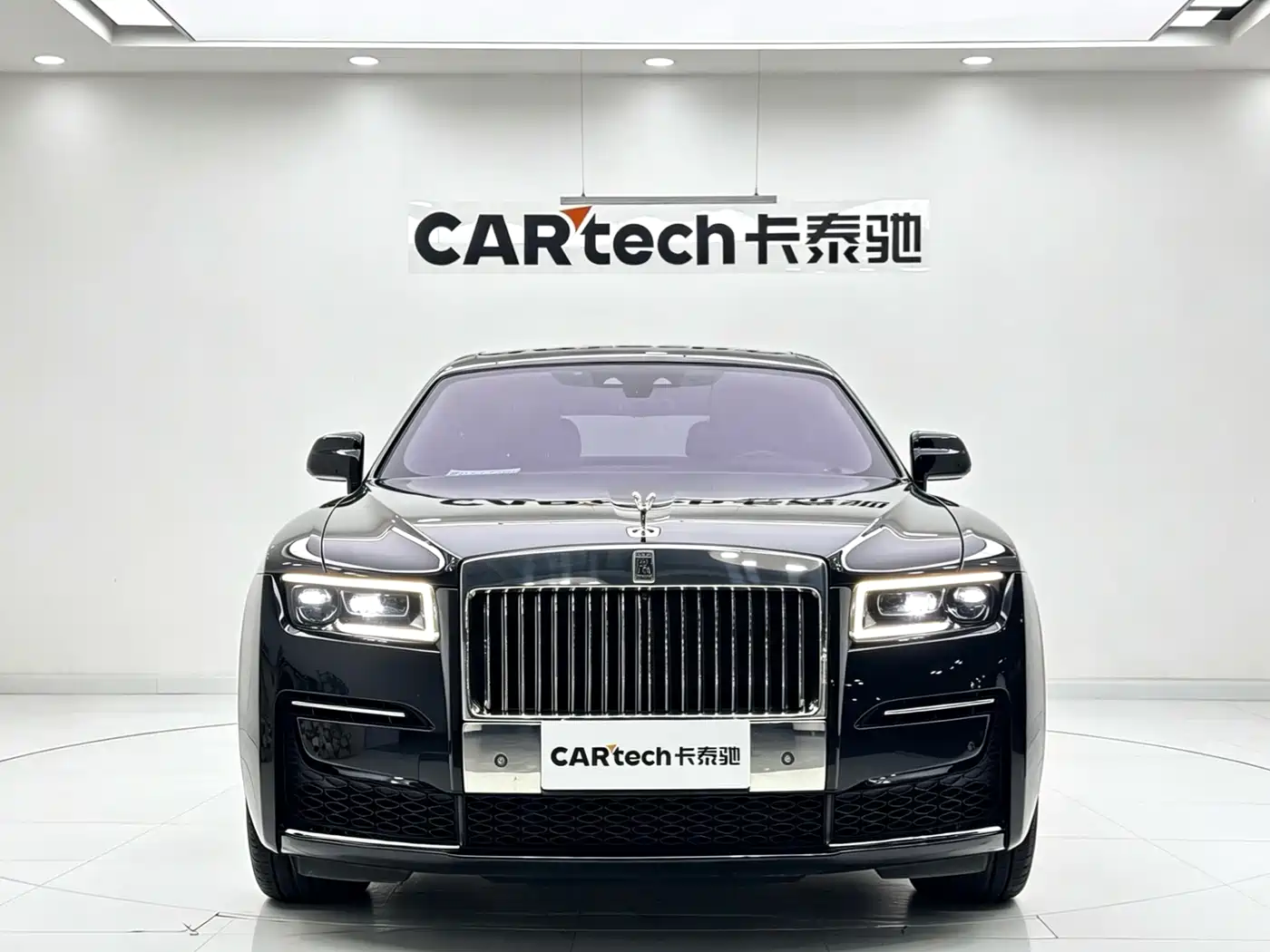 Rolls-Royce Ghost 2021 6.7T Long Wheelbase фото 2