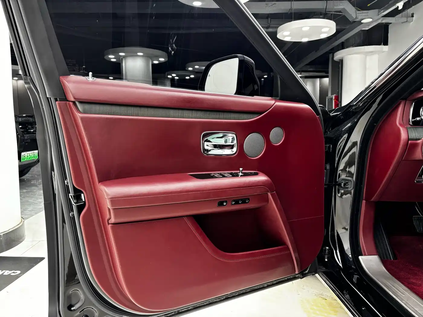 Rolls-Royce Ghost 2021 6.7T Long Wheelbase фото 15