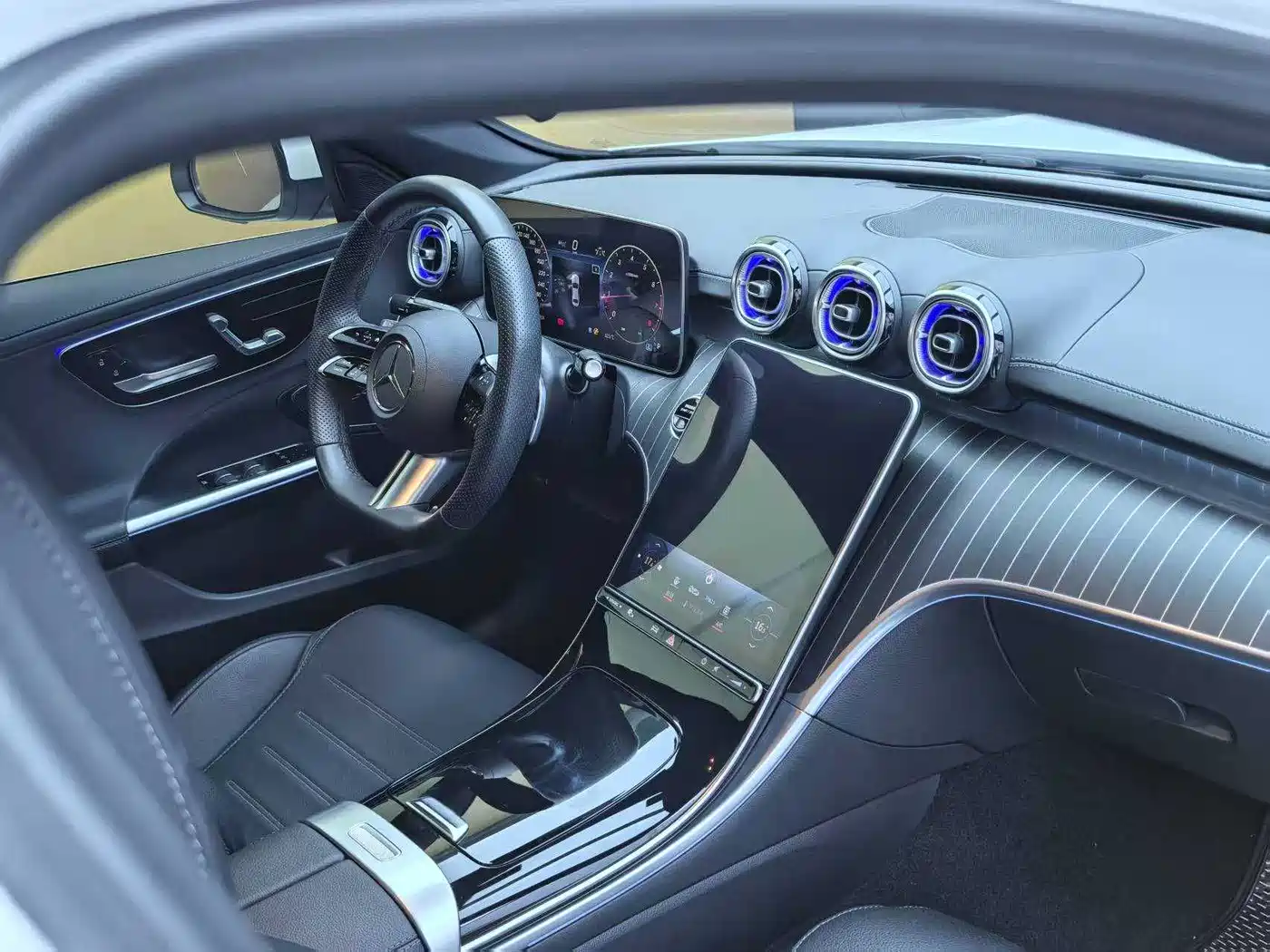 Mercedes-Benz C-Class 2023 Facelift C 260 L Sport Edition фото 15