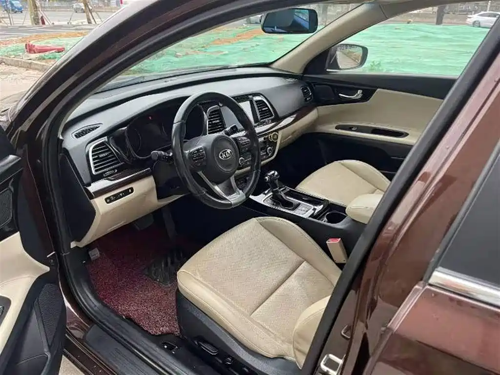 Kia K4 2014 1.8L Automatic DLX фото 4
