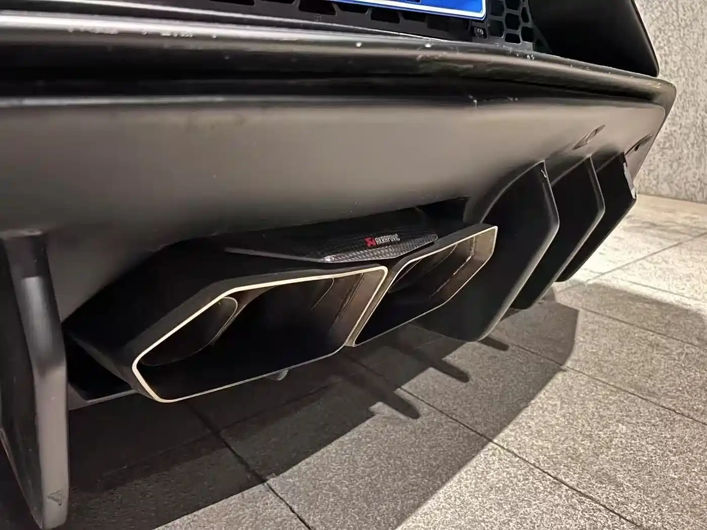 Lamborghini Aventador 2011 LP 700-4 фото 13