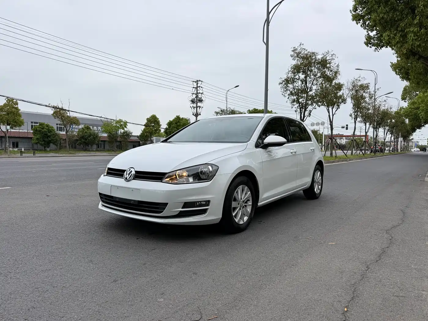 Volkswagen Golf 2014 1.6L Automatic Fashion Edition