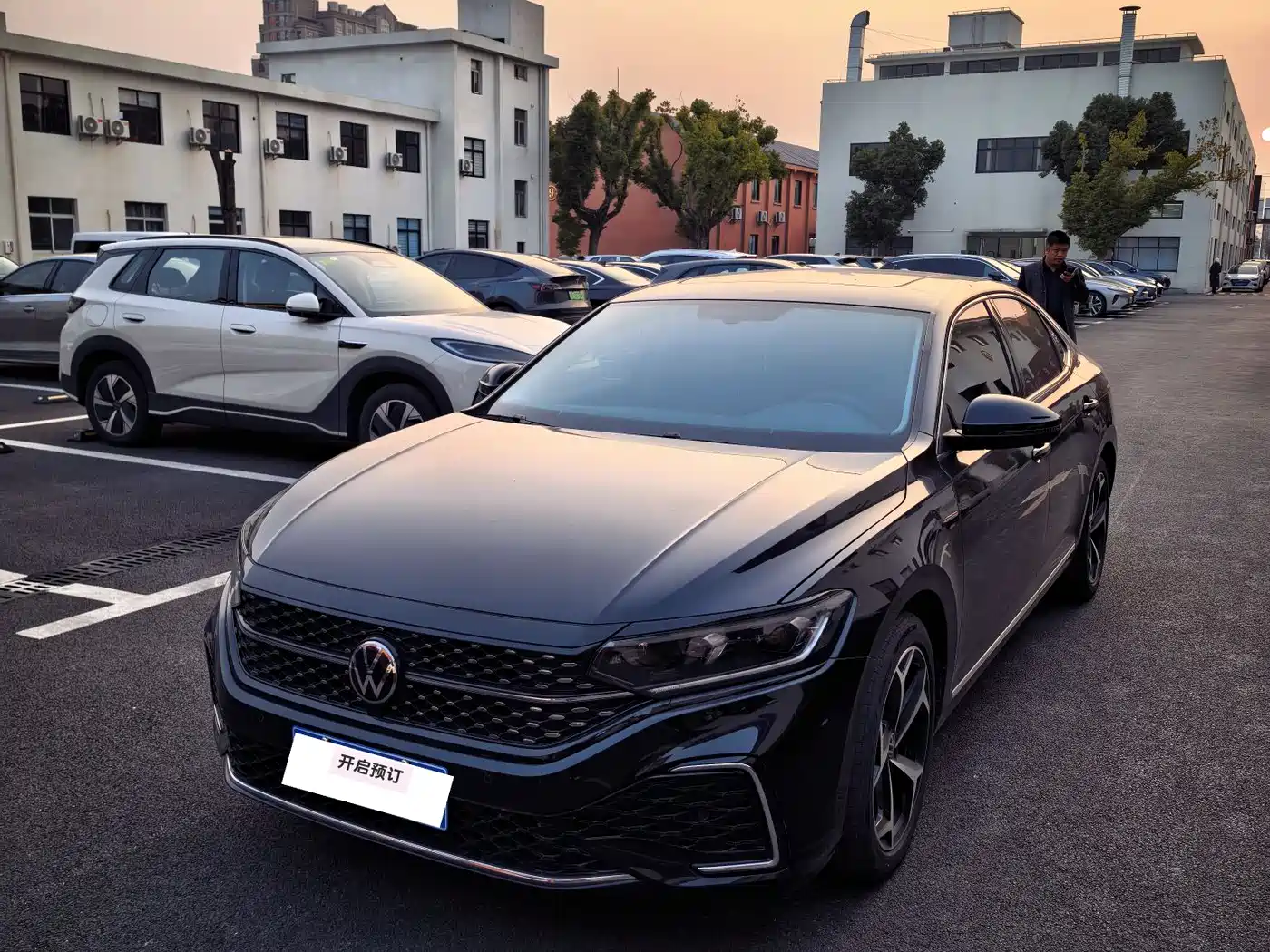 Volkswagen Passat 2024 330TSI Starlight Elite Edition