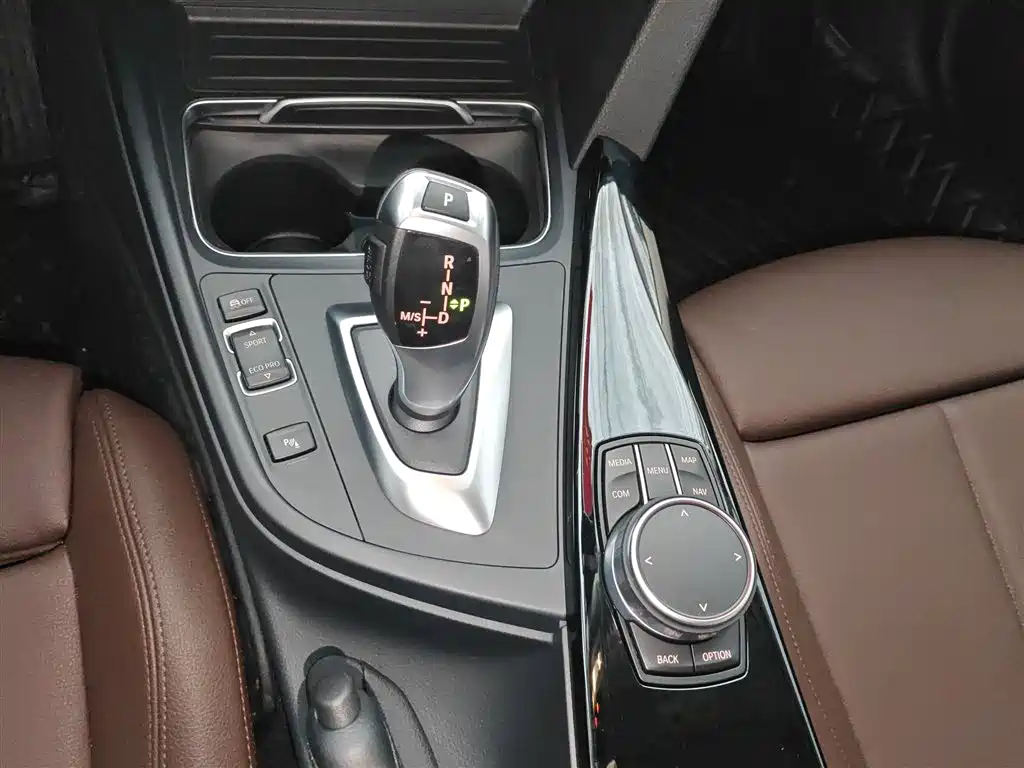 BMW 3 Series 2019 320Li Fashion Type фото 14