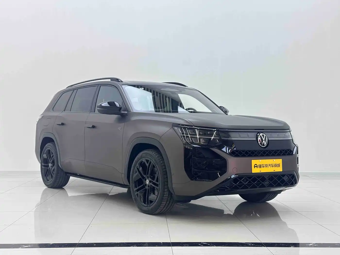 Volkswagen Teramont 2025 Teramont Pro 450TSI 4WD Summit Edition фото 3