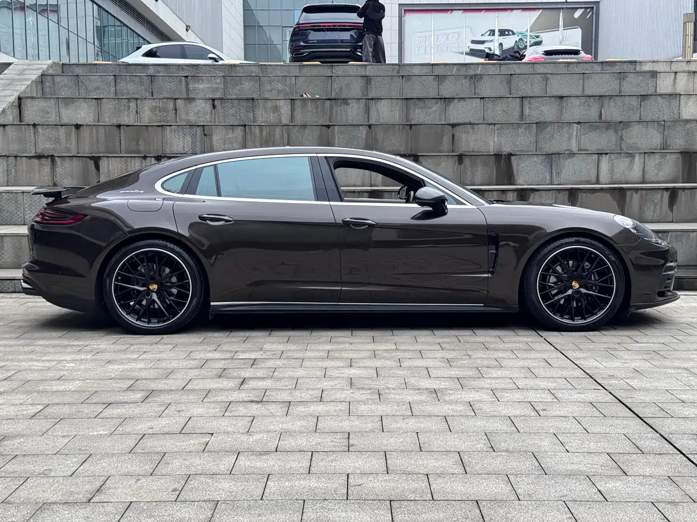 Porsche Panamera 2017 Panamera Executive Long Wheelbase 3.0T фото 5