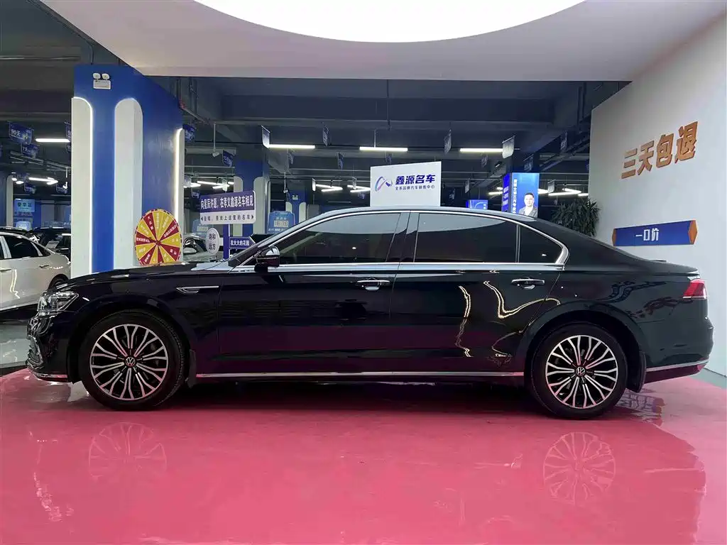 VOLKSWAGEN HUIANG