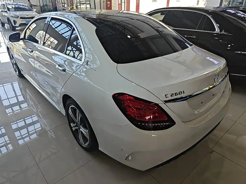 MERCEDES-BENZ CLASS C