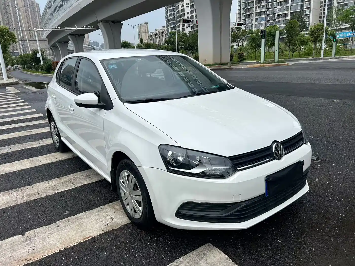 Volkswagen Polo 2018 1.5L Auto Safe Drive фото 2