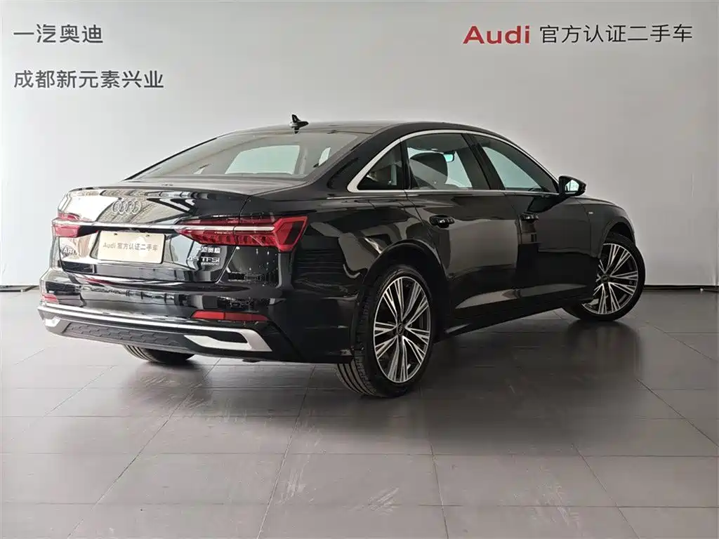Audi A6L 2025 45 TFSI quattro Premium Sport фото 4