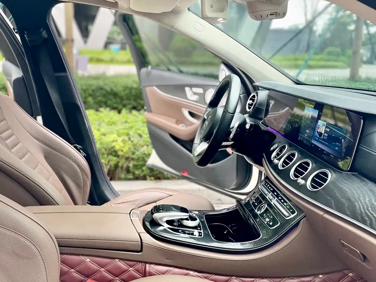 Mercedes-Benz E-Class 2017 E 300 L Sport Luxury фото 10