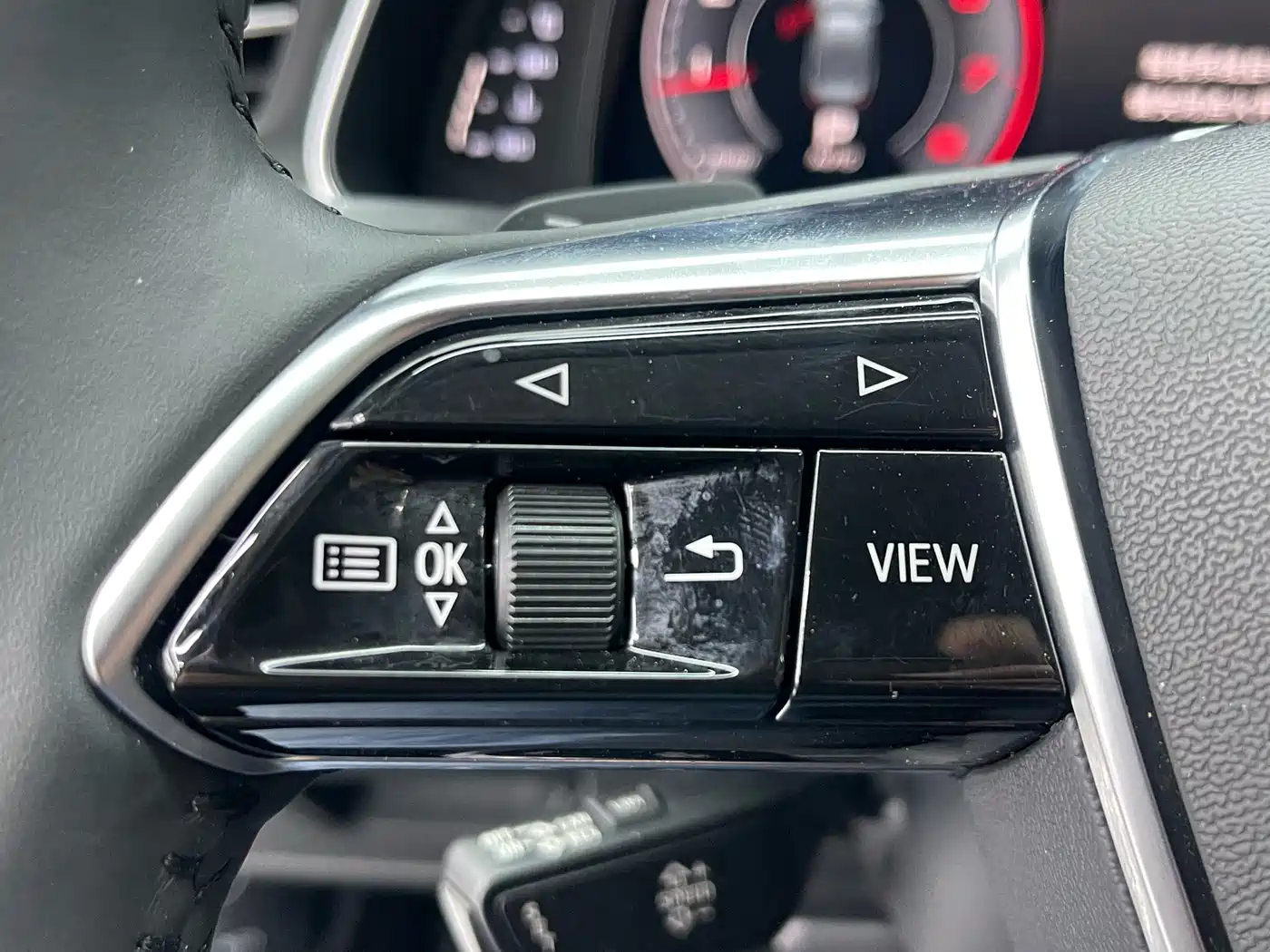 Audi A6L 2019 40 TFSI Luxury Elegance фото 13
