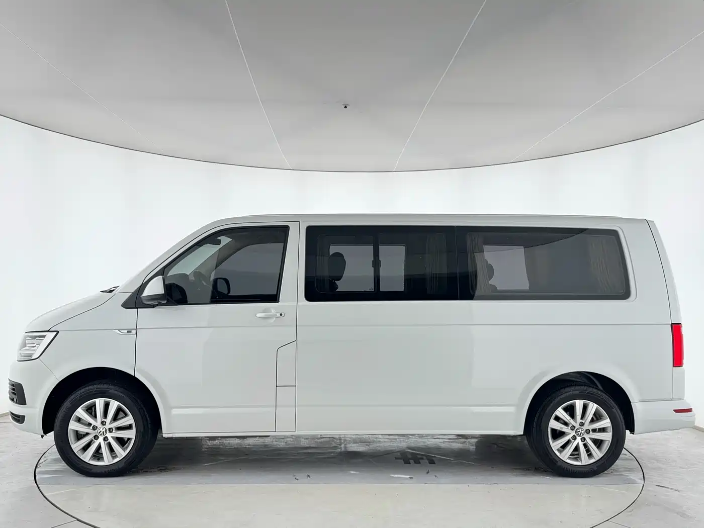 Volkswagen Caravelle 2019 2.0TSI 4WD Comfort 7-seater фото 13