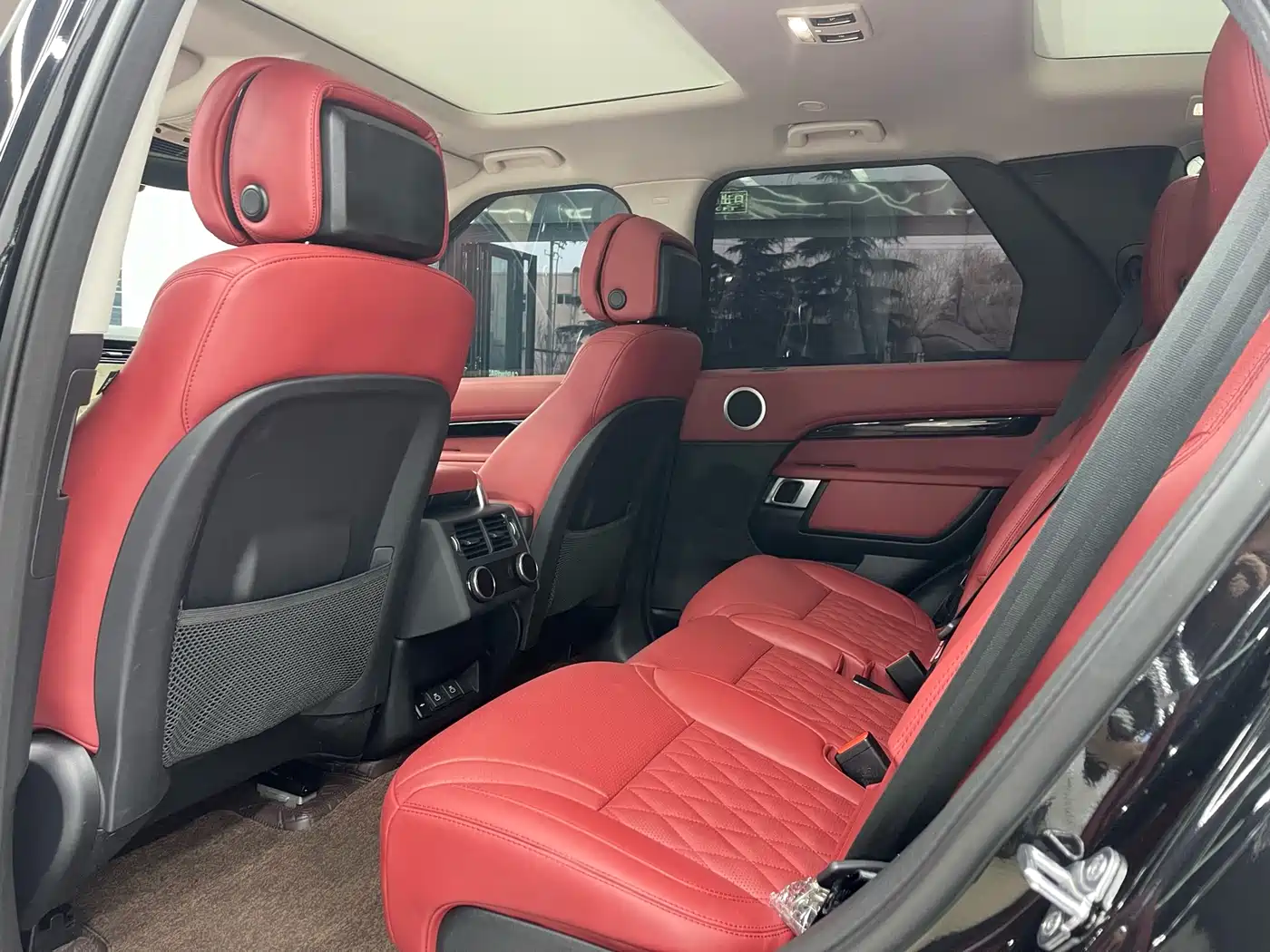 Land Rover Discovery 2024 Model 360PS S фото 16